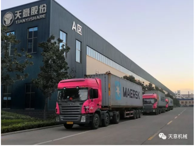 天意機(jī)械為柬埔寨客戶加工生產(chǎn)年產(chǎn)80萬平方輕質(zhì)墻板生產(chǎn)線成功裝車啟運(yùn)！